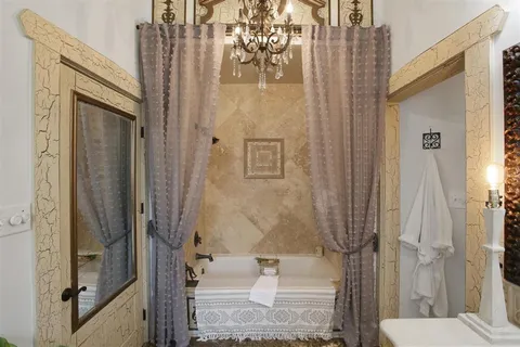 $389,000 | 130 Dr Michael Debakey Drive, Lake Charles, LA 70601