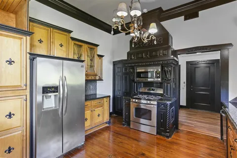 $389,000 | 130 Dr Michael Debakey Drive, Lake Charles, LA 70601