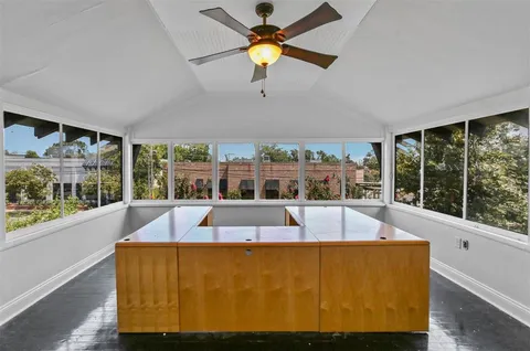 $389,000 | 130 Dr Michael Debakey Drive, Lake Charles, LA 70601