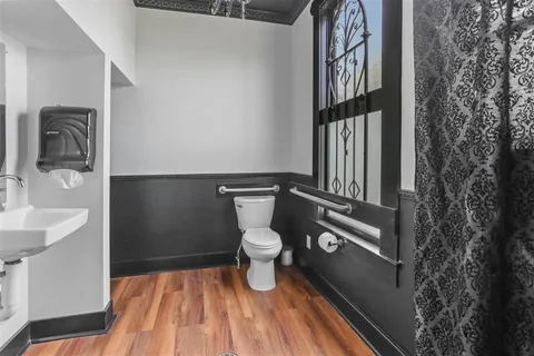 $389,000 | 130 Dr Michael Debakey Drive, Lake Charles, LA 70601