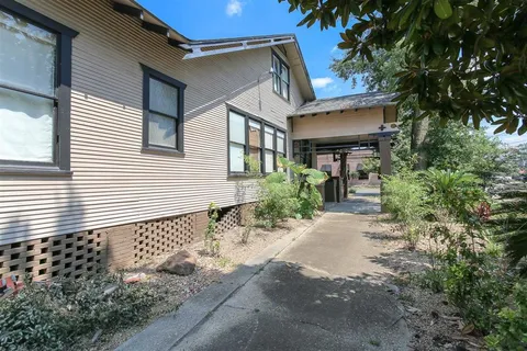 $389,000 | 130 Dr Michael Debakey Drive, Lake Charles, LA 70601