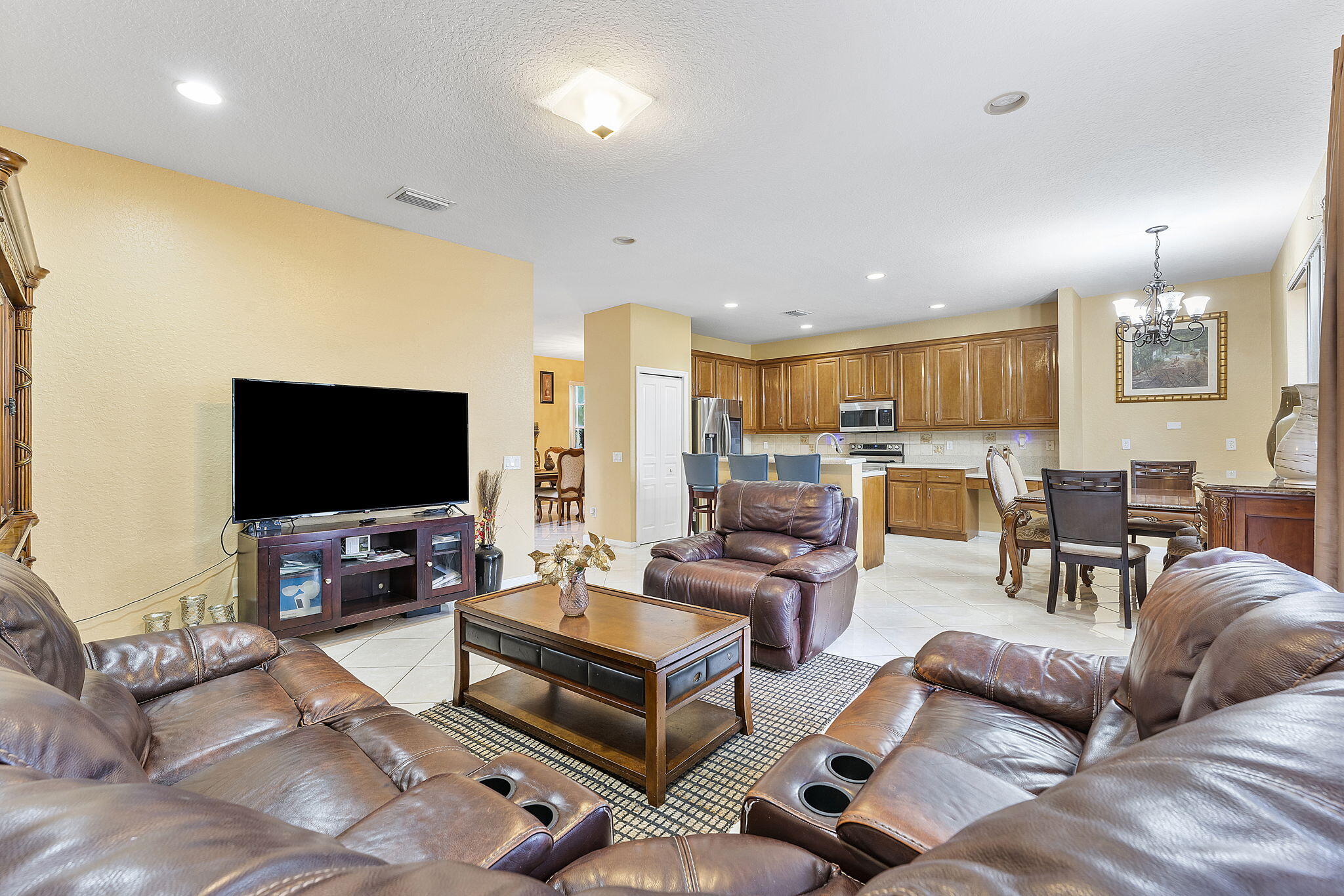 5210 Rising Comet Lane Greenacres, FL 33463 - Photo 10 of 38 25-web-or-mls-5210 Rising Comet Lane_028