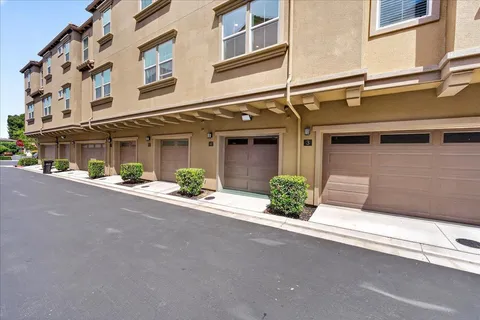 $1,198,000 | 1340 Civic Center Drive, Unit 4, Santa Clara, CA 95050