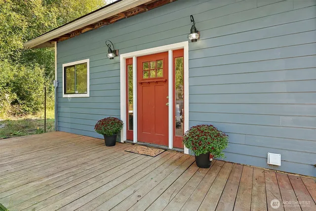 $3,500 | 10829 Olalla Valley Road Southeast, Olalla, WA 98359