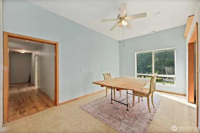 $3,500 | 10829 Olalla Valley Road Southeast, Olalla, WA 98359