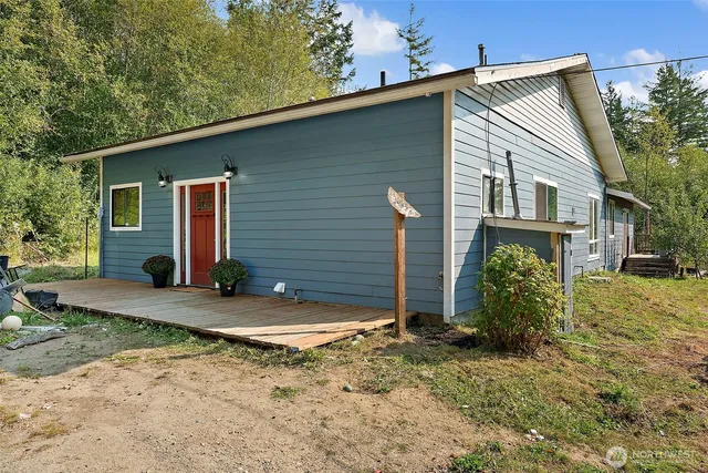 $3,500 | 10829 Olalla Valley Road Southeast, Olalla, WA 98359