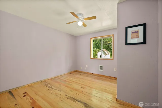 $3,500 | 10829 Olalla Valley Road Southeast, Olalla, WA 98359