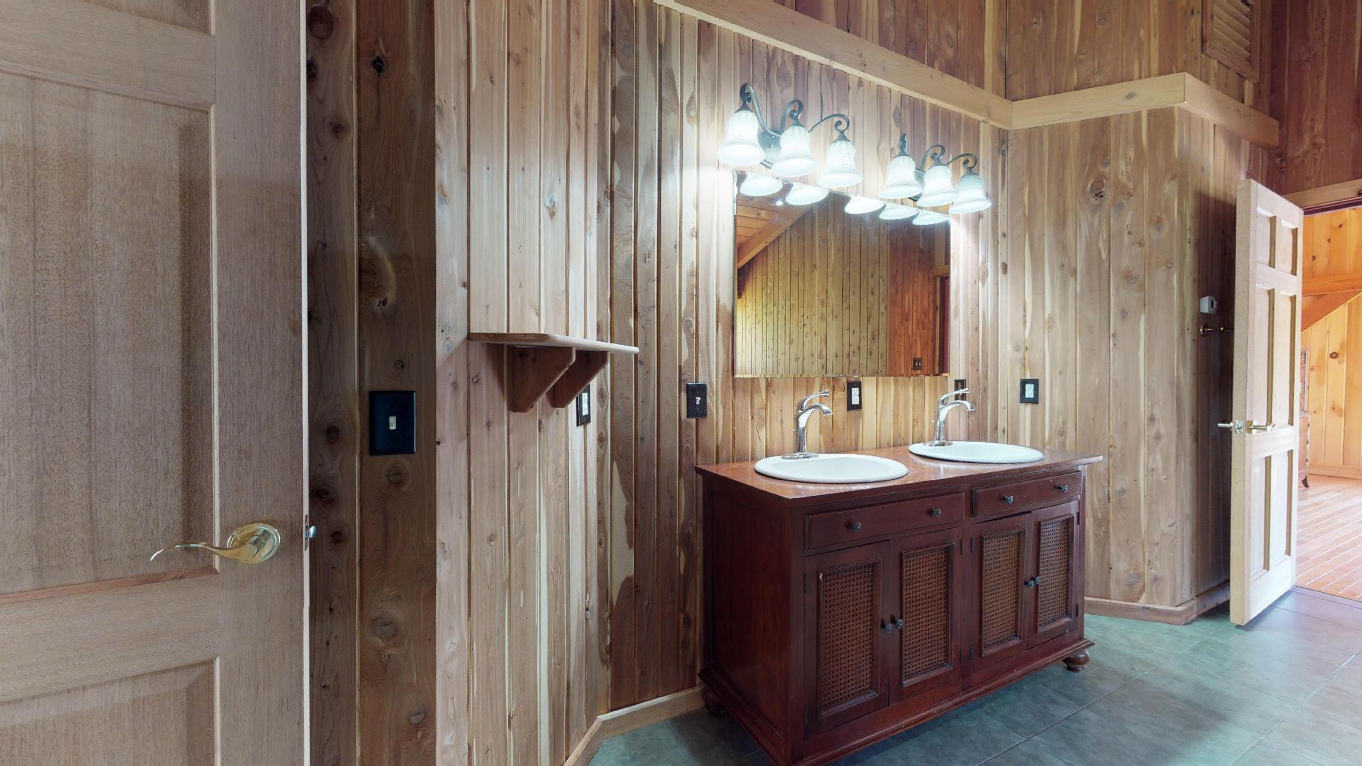 690 Riddle Road Dayton, TN 37321 - Photo 29 of 49 Jack & Jill Full Bath