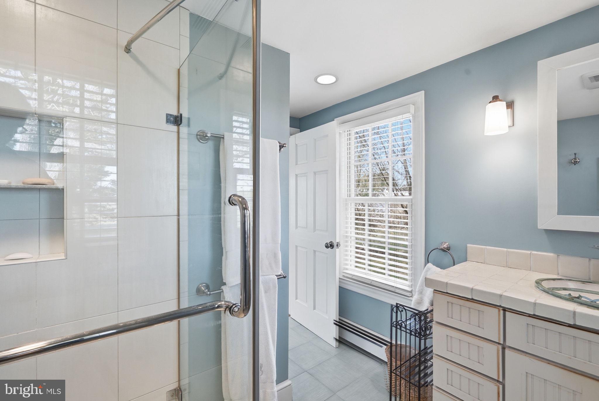 4940 Fairbank Road Tilghman, MD 21671 - Photo 17 of 36 Primary Bath