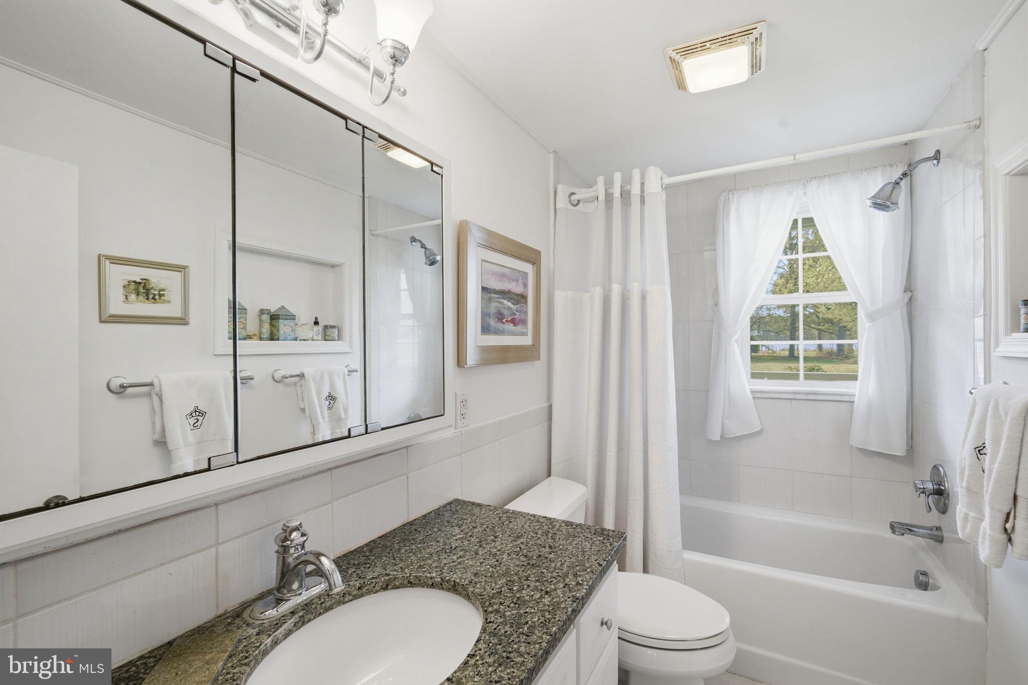 4940 Fairbank Road Tilghman, MD 21671 - Photo 19 of 36 Full Hall Bath