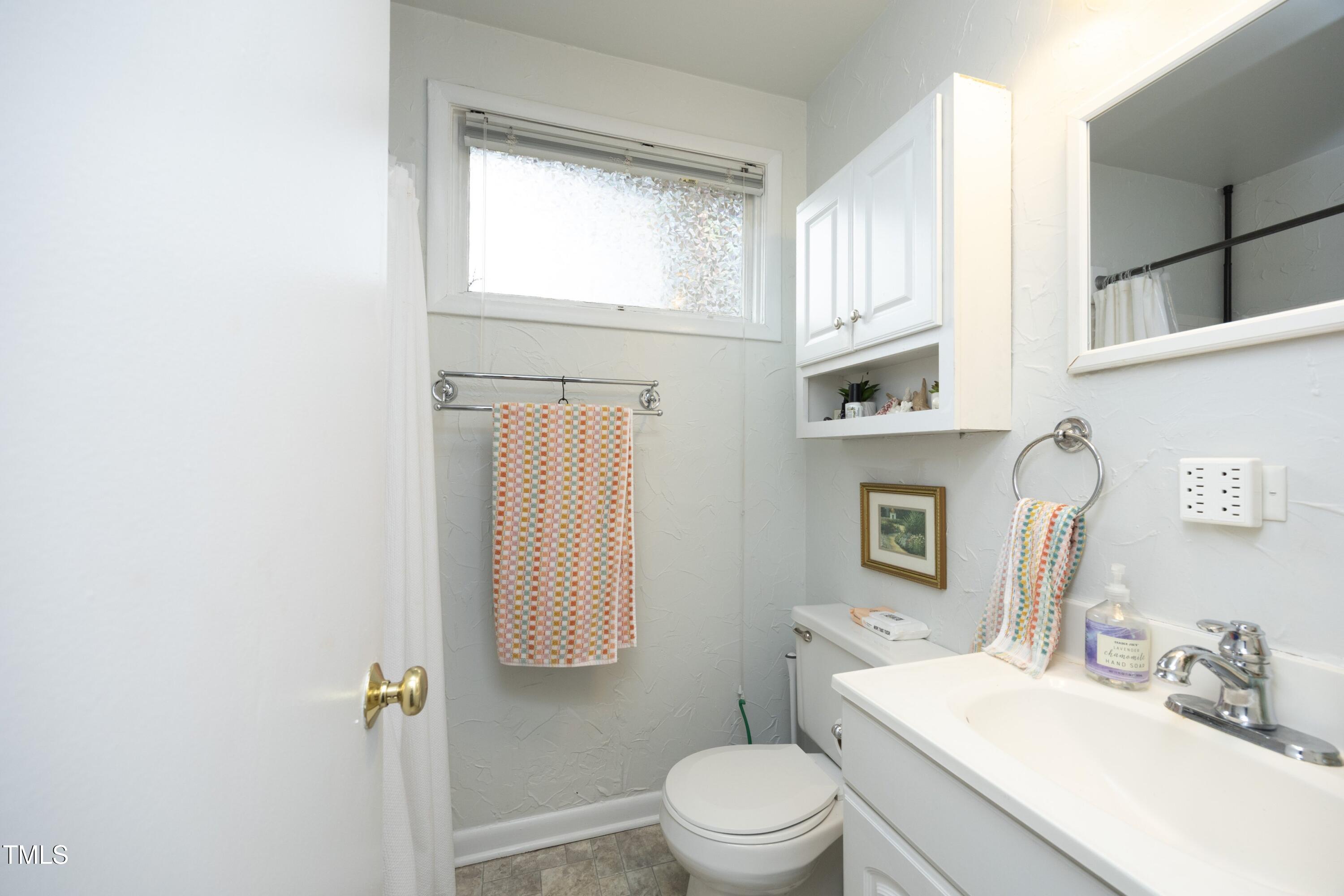 609 Tower Street Raleigh, NC 27607 - Photo 19 of 26 20FullBathTwo