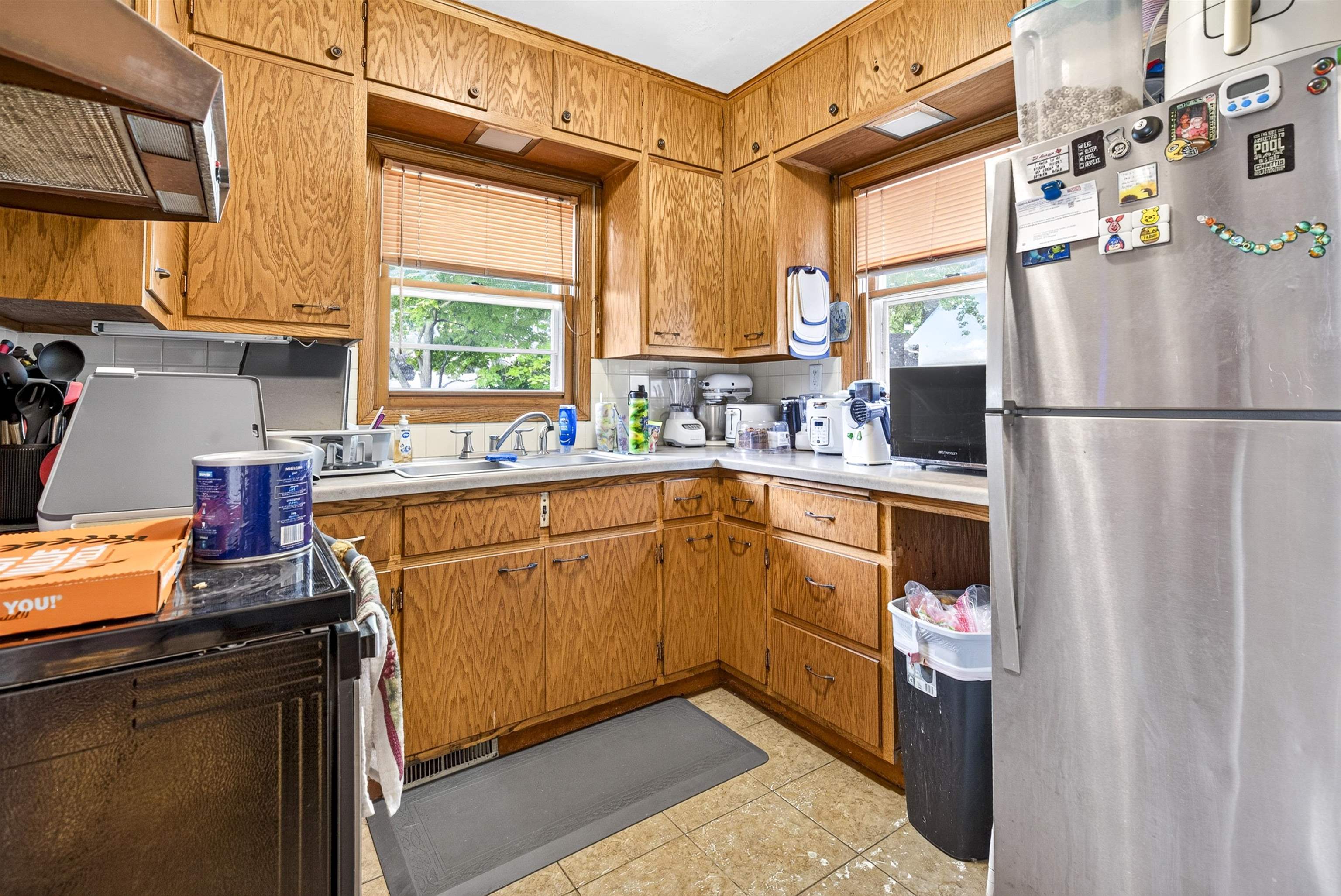 844 Appleton Road Menasha, WI 54952 - Photo 6 of 33