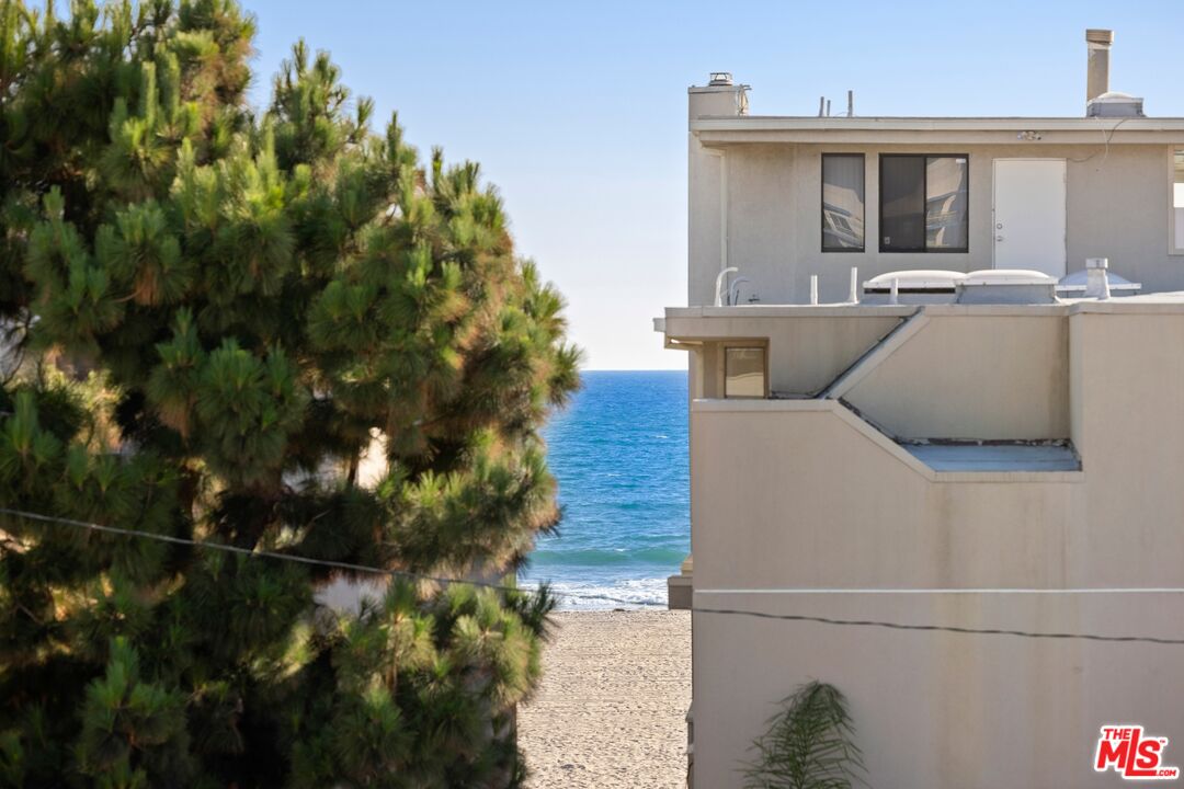 24 Eastwind Street, Unit 2 Marina del Rey, CA 90292 - Photo 29 of 46