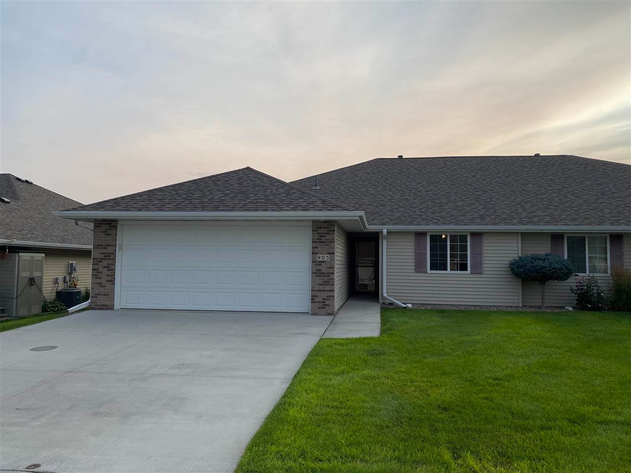 905 West Meadow Ridge Road Norfolk, NE 68701 - Photo 1 of 1 Gallery Image 1