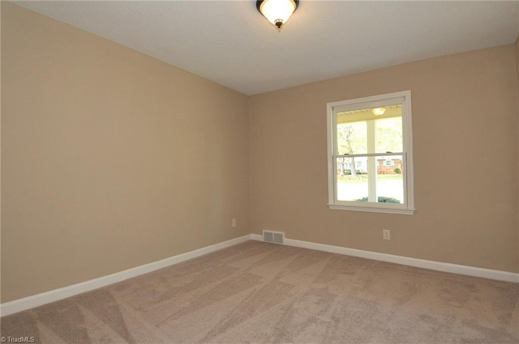 782 Stephany Circle Rural Hall, NC 27045 - Photo 6 of 16 Gallery Image 6