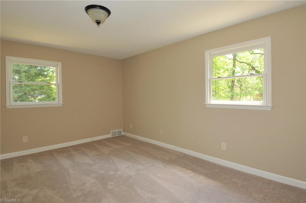 782 Stephany Circle Rural Hall, NC 27045 - Photo 8 of 16 Gallery Image 8