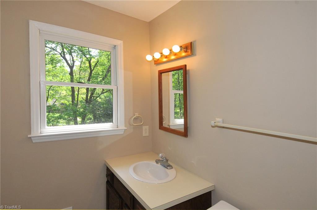 782 Stephany Circle Rural Hall, NC 27045 - Photo 9 of 16 Gallery Image 9
