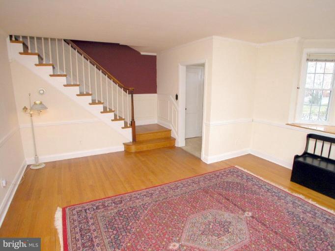 213 Blenheim Road Baltimore, MD 21212 - Photo 3 of 16 a view of an front door