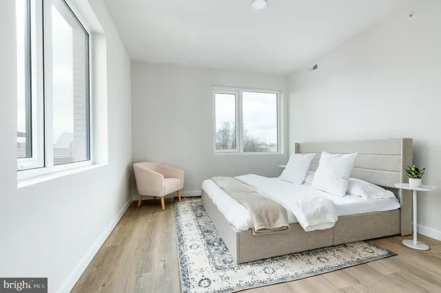 $3,350 | 1130 North Delaware Avenue, Unit 1E, Philadelphia, PA 19125