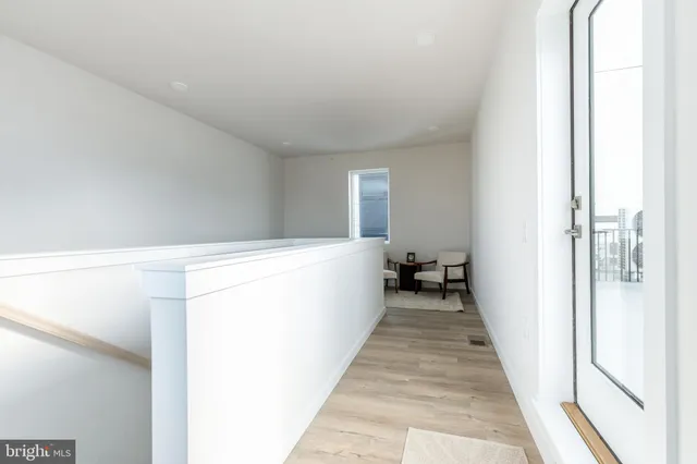 $3,350 | 1130 North Delaware Avenue, Unit 1E, Philadelphia, PA 19125