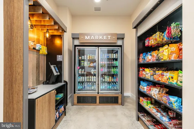 $3,350 | 1130 North Delaware Avenue, Unit 1E, Philadelphia, PA 19125