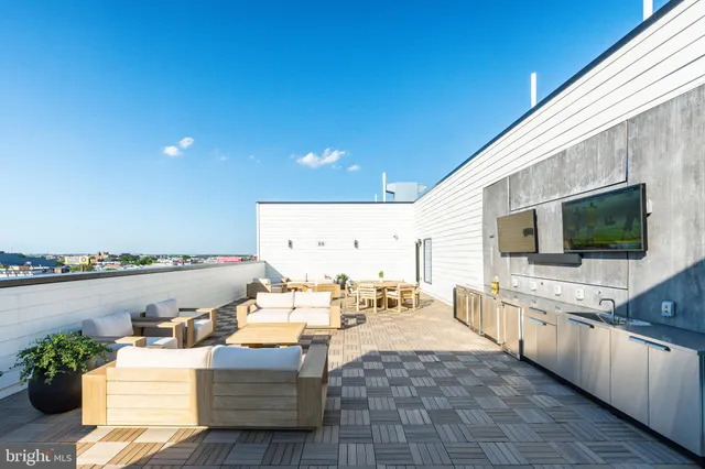 $3,350 | 1130 North Delaware Avenue, Unit 1E, Philadelphia, PA 19125