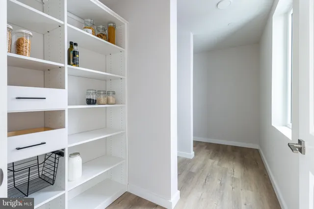 $3,350 | 1130 North Delaware Avenue, Unit 1E, Philadelphia, PA 19125