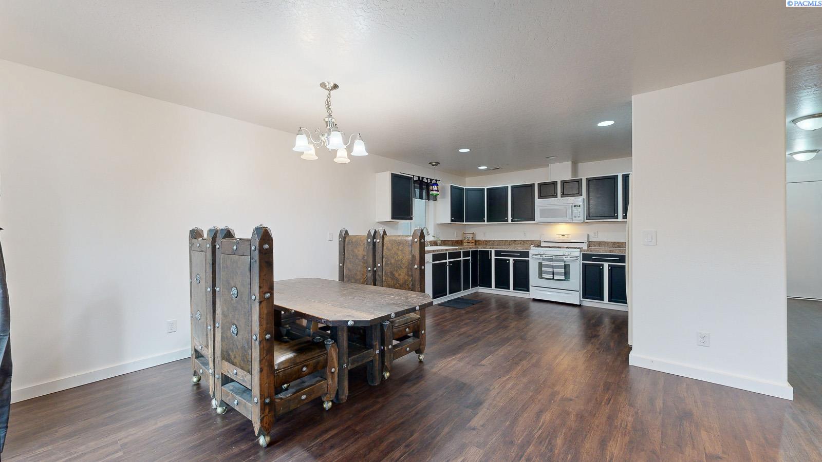 2573 Jason Loop Richland, WA 99352 - Photo 4 of 21 Gallery Image 4