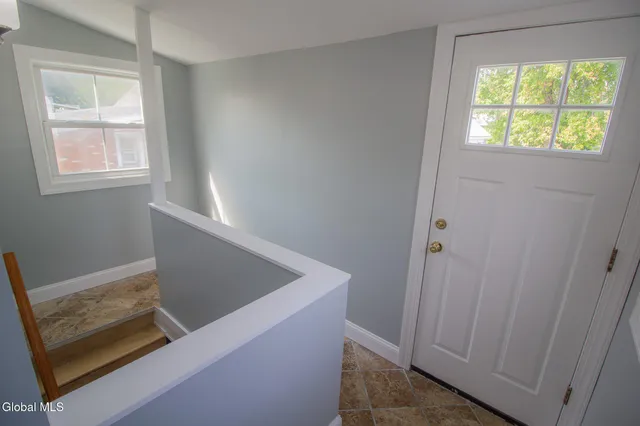 $2,350 | 30 Wilkins Avenue, Colonie, NY 12205