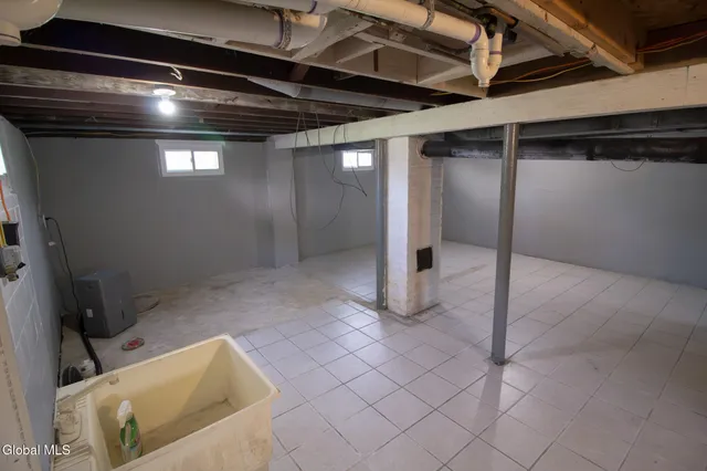 $2,350 | 30 Wilkins Avenue, Colonie, NY 12205