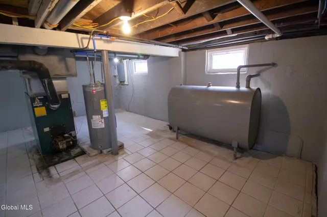 $2,350 | 30 Wilkins Avenue, Colonie, NY 12205