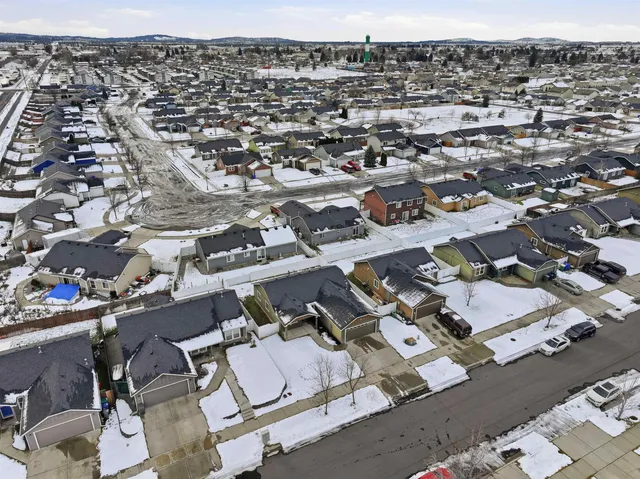 $350,000 | 12411 West 2nd Avenue, Airway Heights, WA 99001