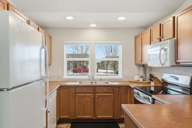 $350,000 | 12411 West 2nd Avenue, Airway Heights, WA 99001