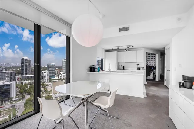 a view of a multi story building