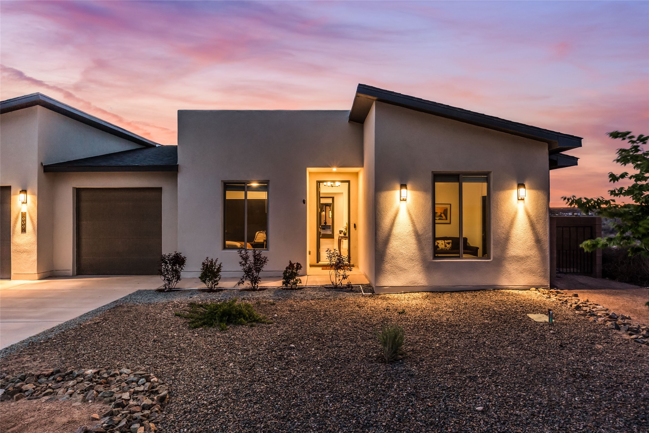 609 2nd Street Northeast Rio Rancho, NM 87124 - Photo 4 of 68