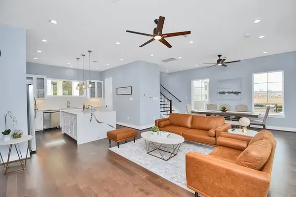 $3,950 | 3412 Dixie Drive, Houston, TX 77021