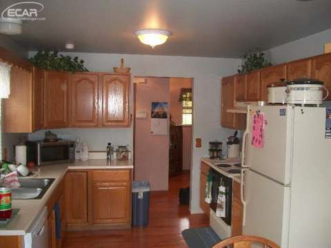 5871 Klam Road Columbiaville, MI 48421 - Photo 6 of 20 20449730-5.JPG