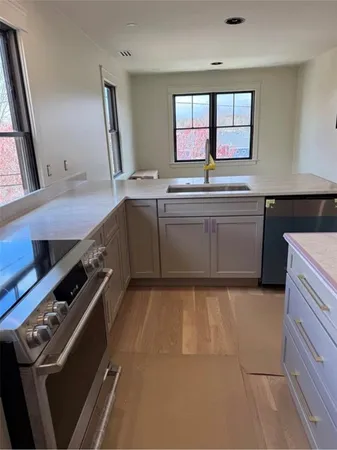 $3,800 | 75 Marlborough Street, Unit 1, East Greenwich, RI 02818