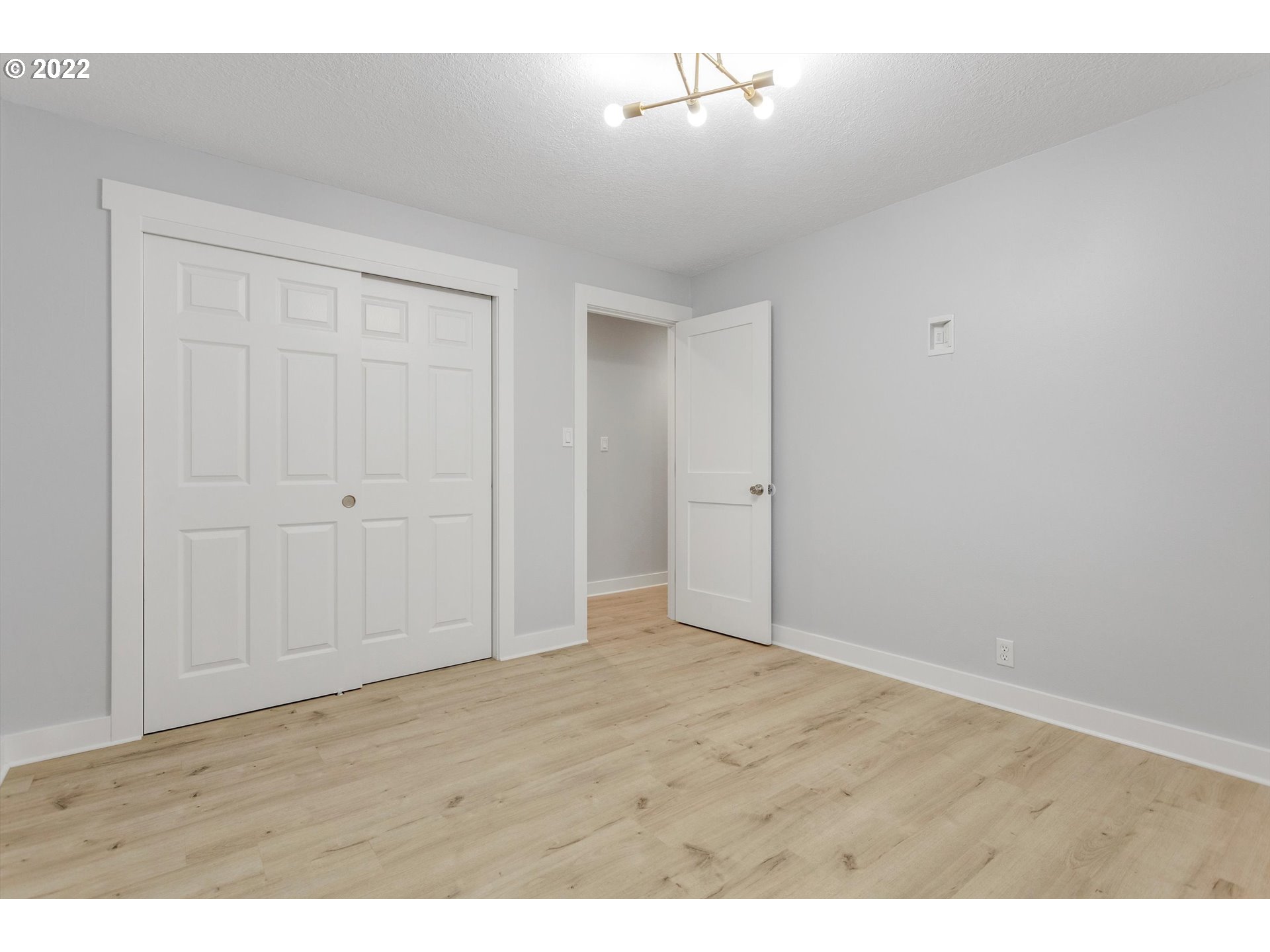 20190 Southwest Kinnaman Road Aloha, OR 97078 - Photo 22 of 32 Gallery Image 22
