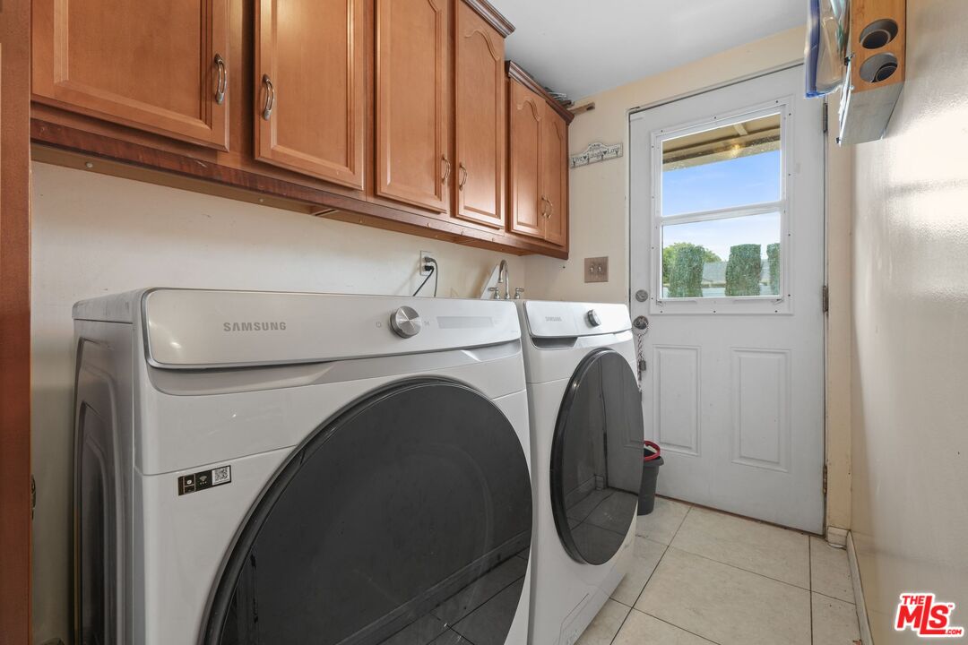 20722 Keswick Street Winnetka, CA 91306 - Photo 16 of 39