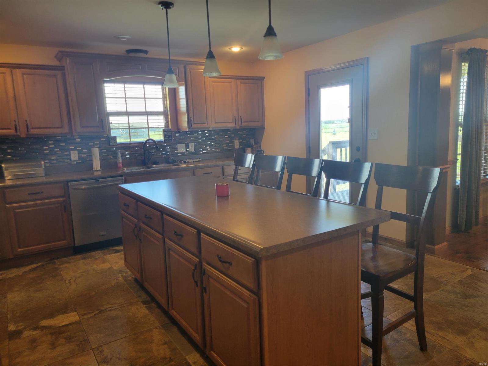 18459 Whitetail Run Road Nashville, IL 62263 - Photo 8 of 37 Gallery Image 8