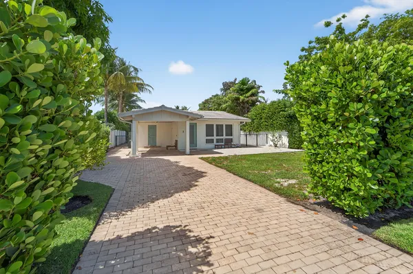 $8,500 | 101 Northeast 11th Street, Delray Beach, FL 33444