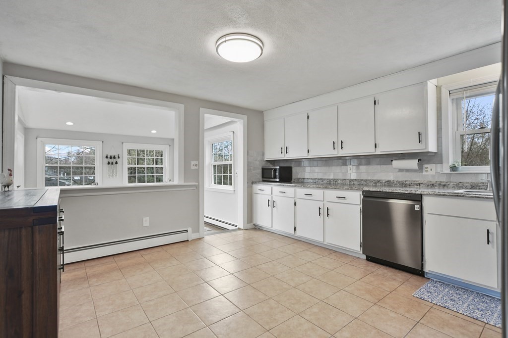 39 Upland Road Burlington, MA 01803 - Photo 13 of 42