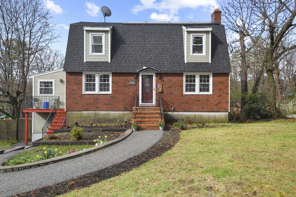 39 Upland Road Burlington, MA 01803 - Photo 2 of 42