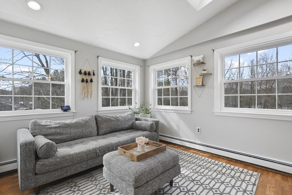 39 Upland Road Burlington, MA 01803 - Photo 8 of 42