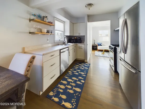 $2,500 | 107 Brinley Avenue, Unit 9, Bradley Beach, NJ 07720