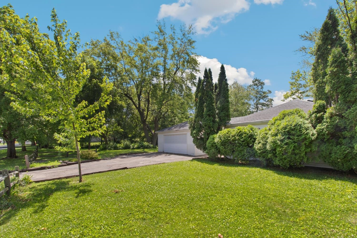 326 Old Mill Road Franklin Grove, IL 61031 - Photo 2 of 30 Gallery Image 2