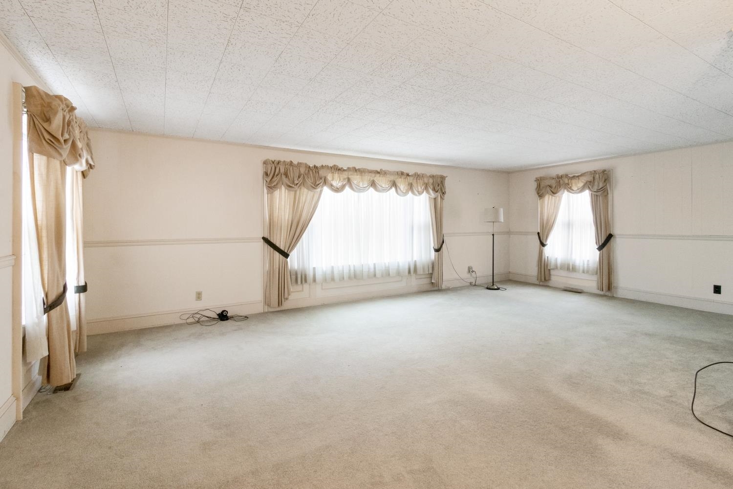 326 Old Mill Road Franklin Grove, IL 61031 - Photo 10 of 30 Gallery Image 10