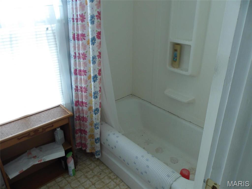 1139 Hwy J New Florence, MO 63363 - Photo 11 of 53