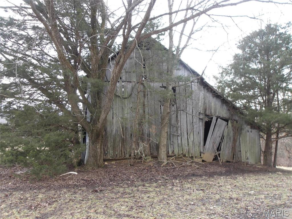 1139 Hwy J New Florence, MO 63363 - Photo 19 of 53